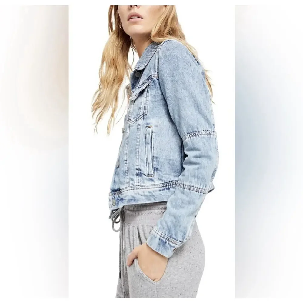 Free People Rumors Denim‎ Jacket Womens XS Light Indigo Boho Preppy Streetwear
